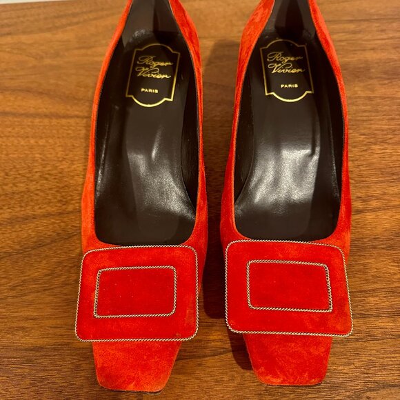 Roger Vivier "Belle Vivier" pumps with mini chain detail, excellent condition - Picture 1 of 5